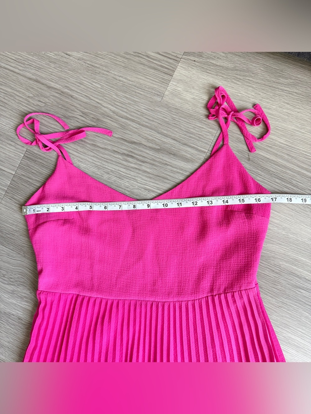Sézane Nissa Pleated Midi Dress in Hot Pink | FR 38 / US 6 - Picture 5 of 9